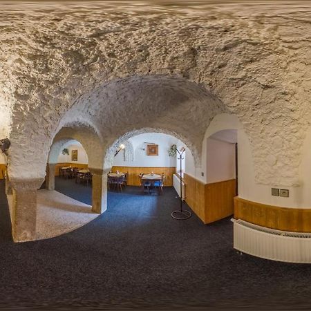Apartmany-Zamecka Restaurace Jindrichovice Luaran gambar